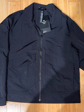 LULULEMON BLACK UTILITY POCKET MENS JACKET- SIZE L/ BRAND NEW